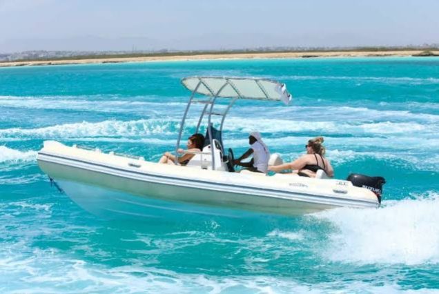 Speedboat